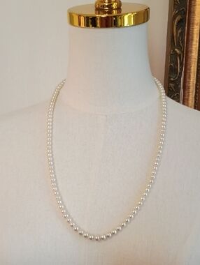 White Faux Pearl Strand Necklace Gold Tone Clasp Classic Minimal